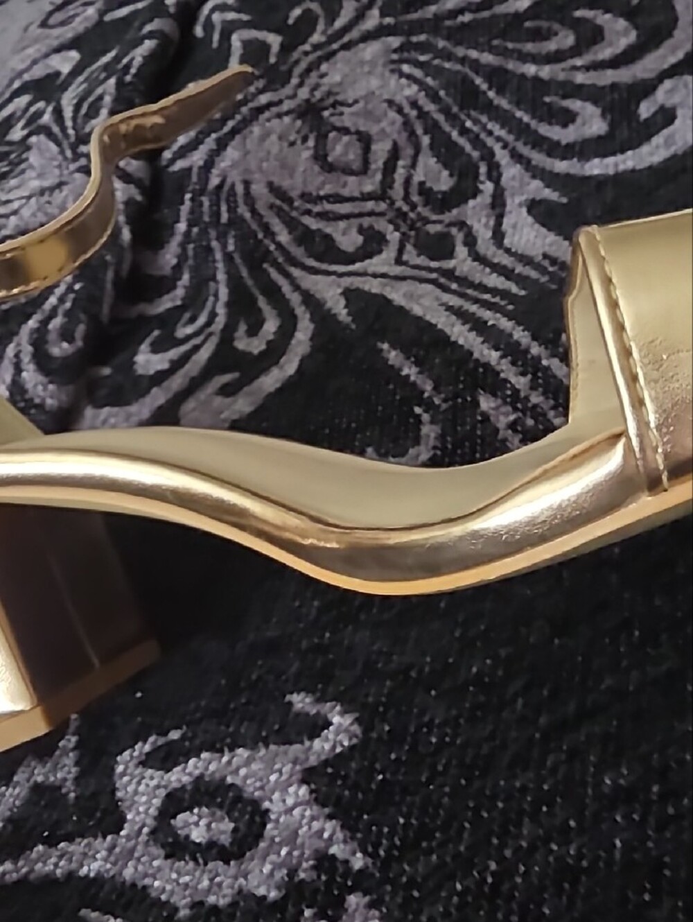 H by Halston Metallic Gold Practical Heel Open-Toe Ankle-Strap Heels Sz 8 - Picture 8 of 12